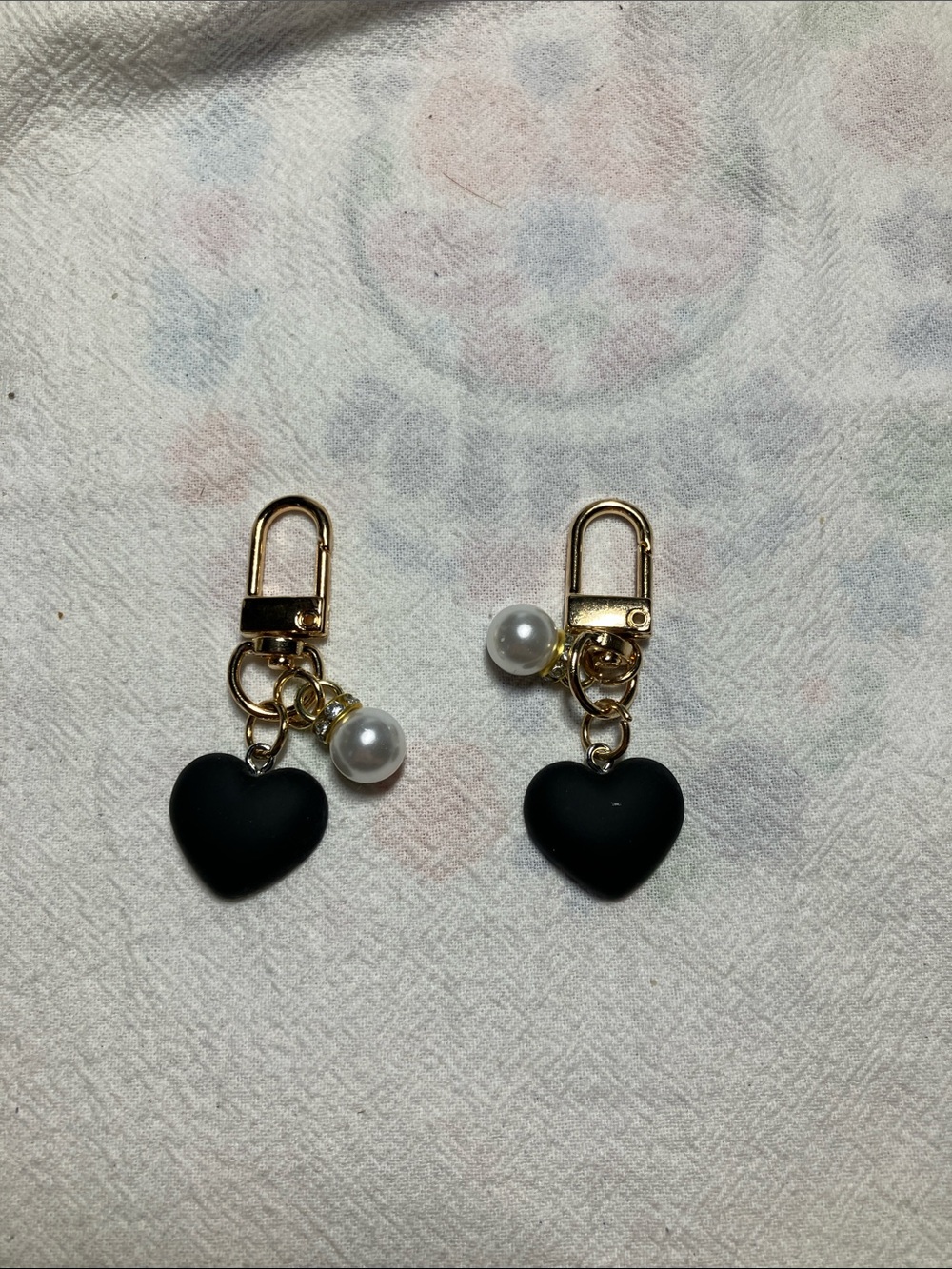 Gold Clip-On Heart & Pearl Charm Pair - Black Hearts